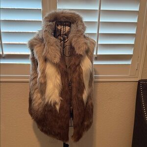 a new day Hooded Faux Fur Vest in Brown and Cream